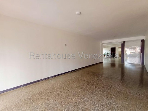 Aslibel Melendez Asesor Inmobiliario De Renta House Ofrece Espacioso Apartamento De 104 Metros Cuadrados #25-22649