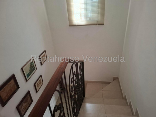 Maria E. Vende En Un Urbanismo Y Privado Cómoda Moderna Y Hermosa Casa (duplex) En Trapiche Villas, Cabudare,lara#25-5367*