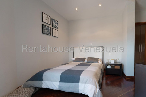 Hermosa Casa De 1 Nivel En Venta Ubicada En La Lagunita Country Club 25-7758