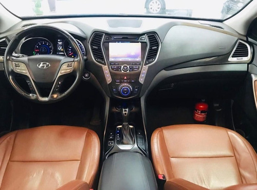 Imagem 5 de 10 de Hyundai Grand Santa Fé Fe/gls 3.3 V6 4x4 Tiptronic 2013/...
