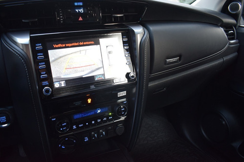 Imagen 13 de 17 de Toyota Sw4 Srx A/t 7 Asientos 2023 0km