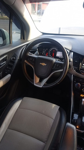 Imagen 9 de 17 de Chevrolet Tracker 1.8 Awd Ltz 4x4 Automatica Blanca 2017