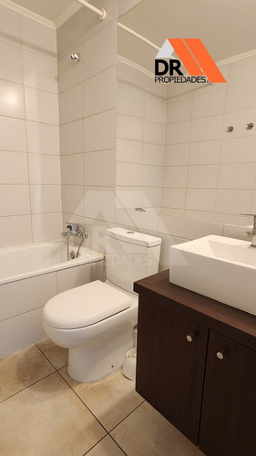 Venta Departamento 2 Dormitorios, Cocina Y Estacionamiento