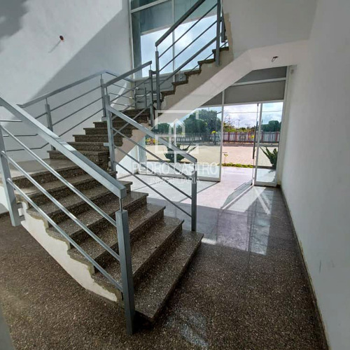 Venta O Alquiler Centro Comercial A Estrenar, Ubicado Frente Avenida Guayana Frente Del Aeropuerto, Puerto Ordaz, Bolivar, Guayana, Venezuela