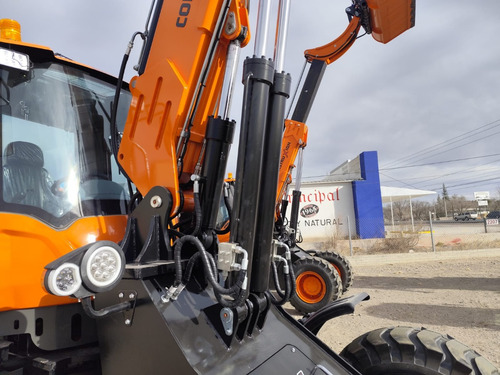 Cargador Telescopico Construxion Cxt2500 Motor Cummins!