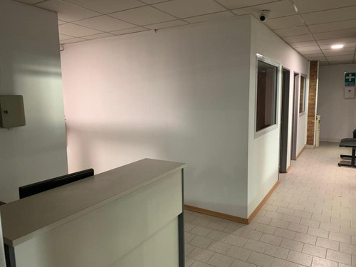Imagen 17 de 29 de Alquilo Galpón 1200 M2 - Predio 3000 M2 - Oficinas 300 M2 -