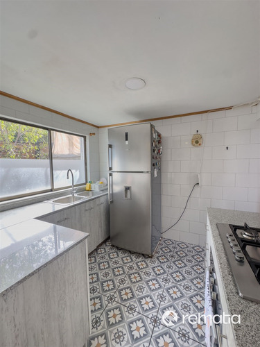 Casa En Venta De 2 Dorm. En Curacaví