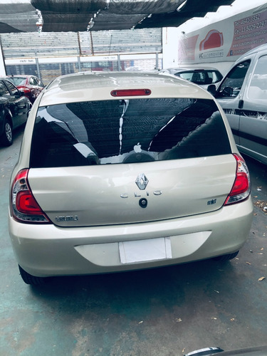 Imagen 8 de 12 de Renault Clio Mio 1.2 5 Ptas Confort Abs Abcp 2015