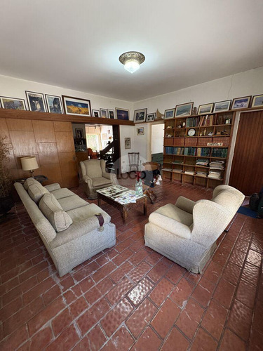 Se Vende Casa, Oportunidad De Inversión En Mercedes, Soriano