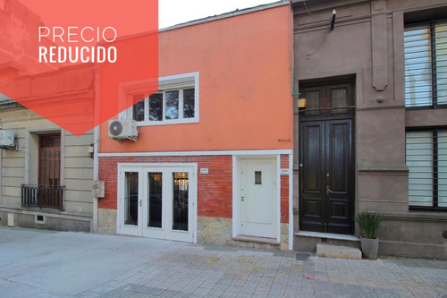 Oportunidad !! Cordón Sur, Sobre Calle Guaná. Padrón Único, 105 M2, Garage Amplio. 2 Dormitorios, 1 Baño.