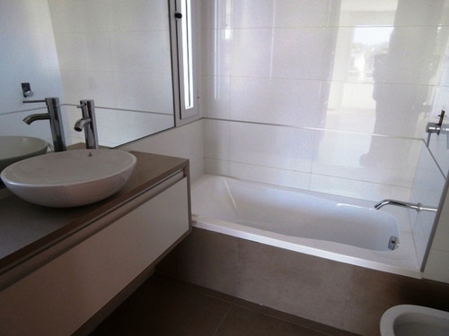Apartamento Alquiler Malvín 3 Dormitorios Terraza Garage X 2