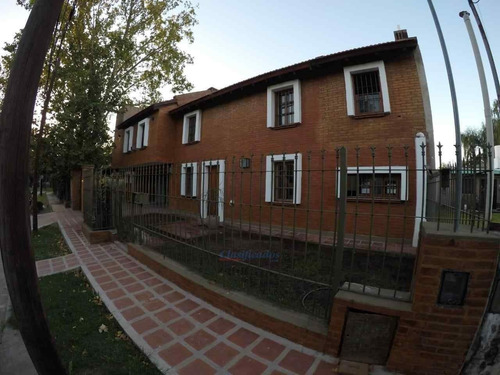 Se Vende Casa, Excelente Calidad 3 Dorm, Vestidor - Mejor Zona De Arg.