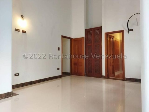 Imagen 16 de 23 de Townhouse En Venta Barrio Sucre Maracay 23-15286 Hc