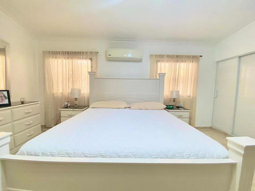 Imagen 10 de 18 de Venta De Casa. En Las Praderas Distrito Nacional