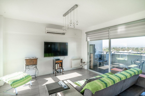 Penthouse Único En Haedo Con Terraza Y Cochera