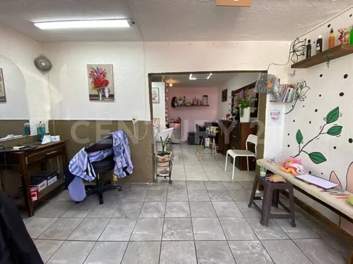 Casa En Venta Con Locales, Col. Lomas De Polanco, Guadalajara, Jalisco.