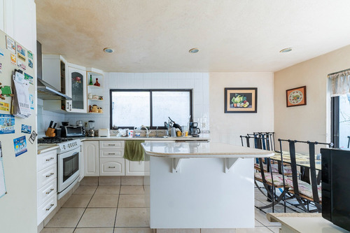 Oportunidad Única De Casa En El Corazón De Pedregal De Vista Hermosa, Querétaro