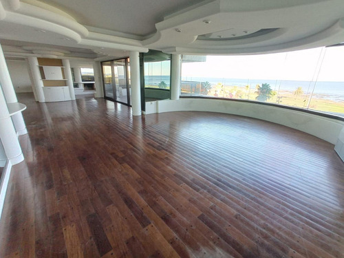 Imagen 2 de 14 de Apartamento -excelentes Vistas A La Rambla, 4 Dorm Serv, Piscina, Barbacoa.