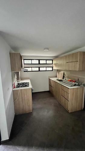 Apartamento Central 4 Habitaciones 4 Piso Sin Ascensor