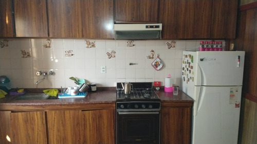 Imagen 3 de 14 de Galpon Con Vivienda En Venta En Castelar Sur