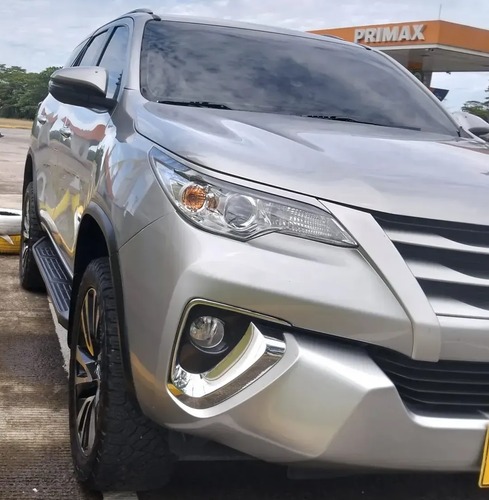 Toyota Fortuner 2.4 L Street TD