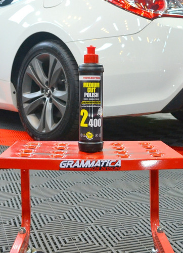 Imagen 2 de 7 de Menzerna Medium Cut Polish 2400 Pulidor De Corte Medio 250cc