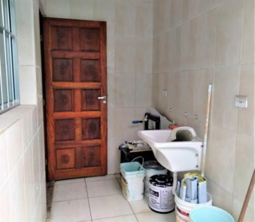 Imagem 3 de 16 de Casa No Bairro Belas Artes, Em Itanhaém, Litoral Sul De São Paulo, Localizada No Lado Praia. Imóvel Com 155 M² De Terreno Sendo 88 M² De Área Construída. Possui Vaga Para 02 Automóveis.