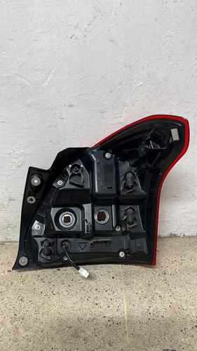 Calavera Izquierda Suzuki Swift 2018 2019 2020 2021 2022 (Usado)