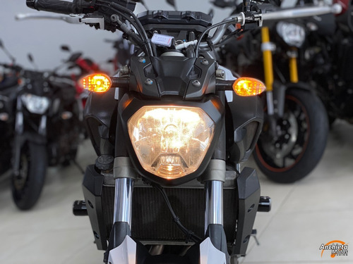 Imagem 7 de 10 de Yamaha Mt 07