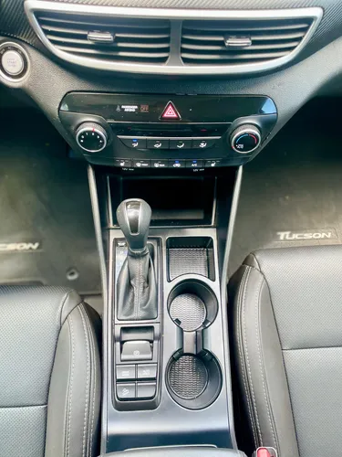 Hyundai Tucson 2020, Valué Clean Car Fax. Semi Full.