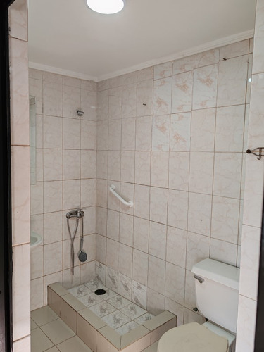 Grande Y Hermoso Departamento, A Pasos De Metro Macul