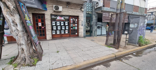 En Venta En Caseros Local Con Baño F: 10127