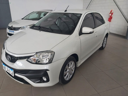 Imagen 1 de 15 de Toyota Etios 2017 1.5 Sedan Xls