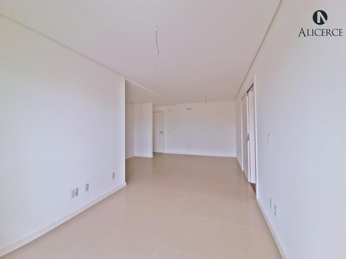 Apartamento De 3 Dormitórios No Estreito! - 2339