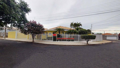 Imagem 4 de 30 de Casa À Venda Na Rua Raimundo Fernandes, 51, 190 M² Por R$ 740.000 - Jardim Pizarro - Monte Alto/sp - Ca1039