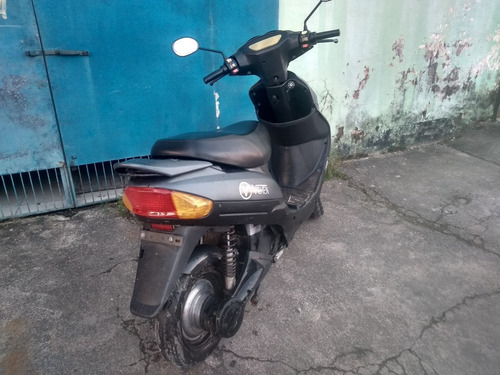 Imagem 4 de 12 de Velox Veneer Scooter