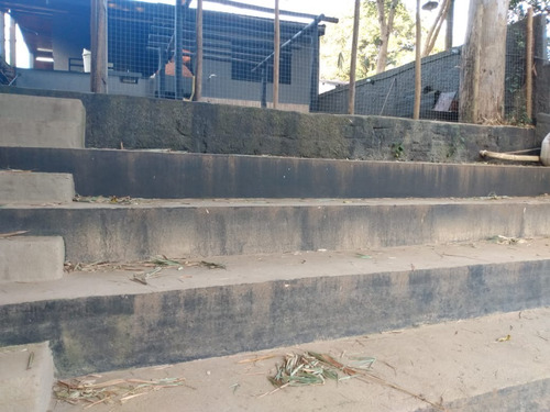 Imagem 12 de 19 de Chácara 300m2, Casa 80m2, 1 Dormitório, 1 Banheiro, 1 Vaga De Garagem, Ótima Localização, Rica Em Água Com Rio No Fundo, Churrasqueira E Fogão A Lenha - Ch00286 - 71019215