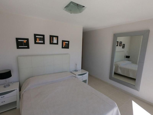 Imagen 17 de 23 de Apartamento 3 Dormitorios En Playa Mansa, Punta Del Este - Seasons Tower