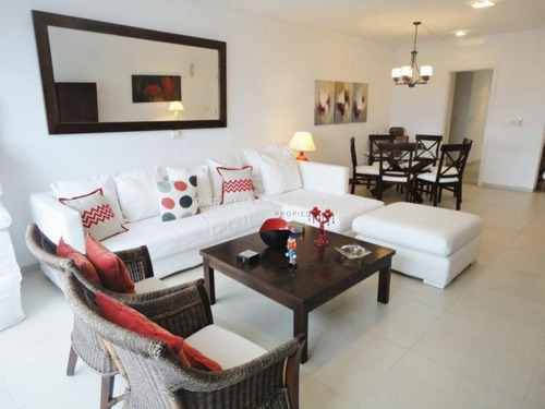 Imagen 3 de 24 de Departamento De 2 Dormitorios En Brava, Punta Del Este