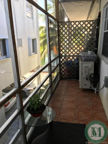 Imagem 8 de 10 de Apartamento - Ap00244 - 34723786