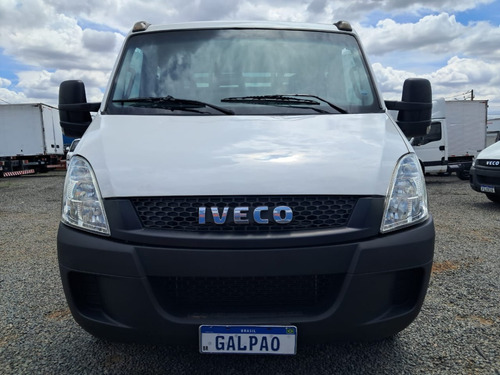 Iveco Daily Chasis 3.0 35S14 3750 Cab. Dupla 4P