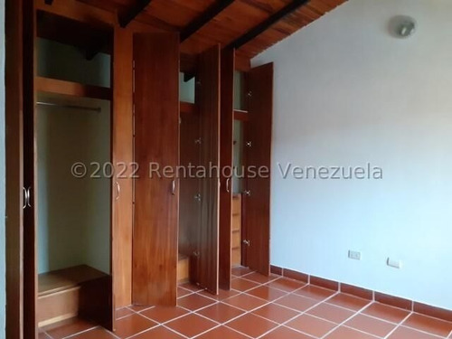 Imagen 15 de 20 de Casa En Venta Urbanizacion La Muralla Ii, Guatire, # 22-27607 Martha 04142879165