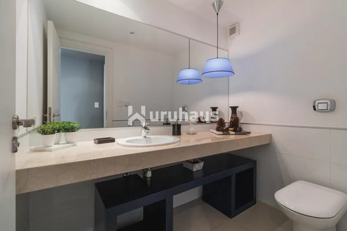 Alquiler Apartamento Tres Dormitorios Playa Brava Edificio Brava Biarritz