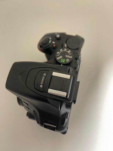 Camara Nikon D5500 Cuerpo Mas Accesorios (Usado)