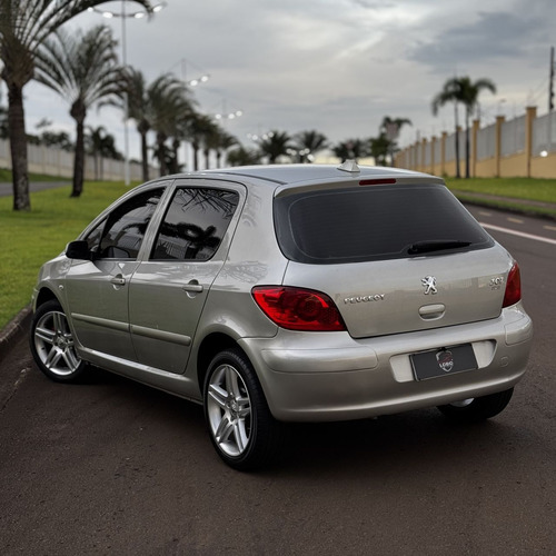 Peugeot 307 Sedan 1.6 Presence Flex 4p