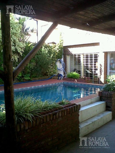 Imagen 22 de 25 de Casa En Venta - Olivos-golf - 4 Ambientes - Dependencia - Pileta -