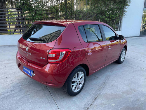 Imagen 8 de 17 de Renault Sandero 1.6 Privilege Pack 105cv