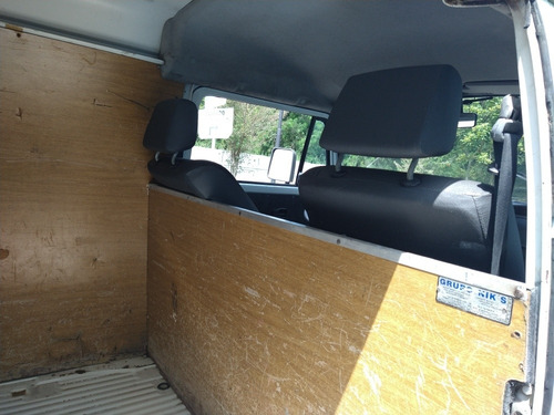 Volkswagen Kombi 1.6 3p Gasolina 2005