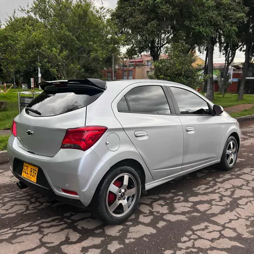 Chevrolet Onix 1.4 Ltz 5 p