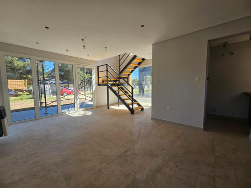 Casa En Venta - Dina Huapi - Apto Credito